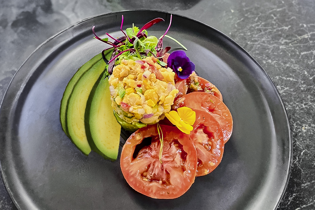 Avocado & Chickpea Salad